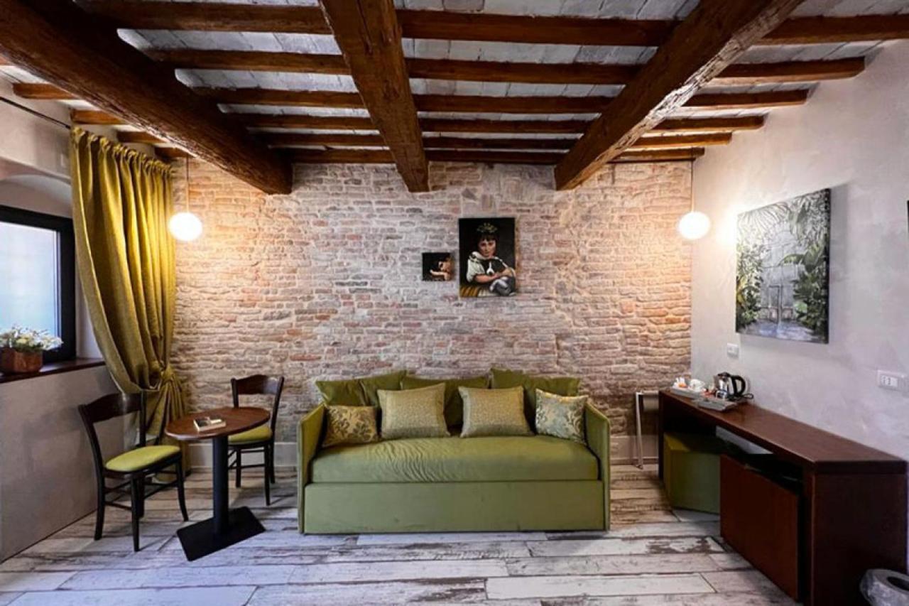 Hotel Dimora Storica Lo Svevo